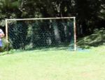 Brasilianisches Fussballbabe leckt seinen harten Schwanz im Freien #5