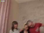Eine verrückte russische Party wird wild mit den geilen Teenager Evi C, Luna und Lydia #1