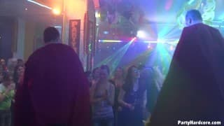 Große Orgie im Nachtclub! #1