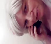 Blonde Amateurin liebt Sex am Telefon #6