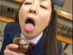 Hardcore japanische Teen trinkt so gerne Sperma #2