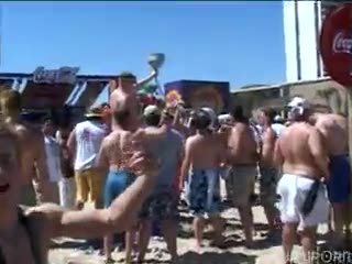Eine geile Beach Party mit viel Sex und Sauereien #6