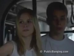 Unglaubliche Szene von Sex in einem öffentlichen Stadtbus WUNDERVOLL! #1