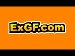Die sexy geile ex-Freundin spielt mit Drei Spielzeuge das erstes Mal #1