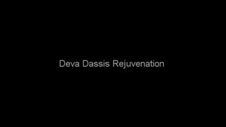 Heisses indisches Mädchen genießt den lesbischen Sex mit Deva Dassis #1