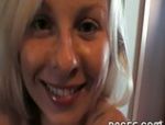 Blonde, vollbusige MILF in Reizwäsche legt einen atemberaubenden Striptease hin #21