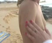 Andie Valentino nackt am Strand in Hawaii 4 Sex-Szenen auf See #15