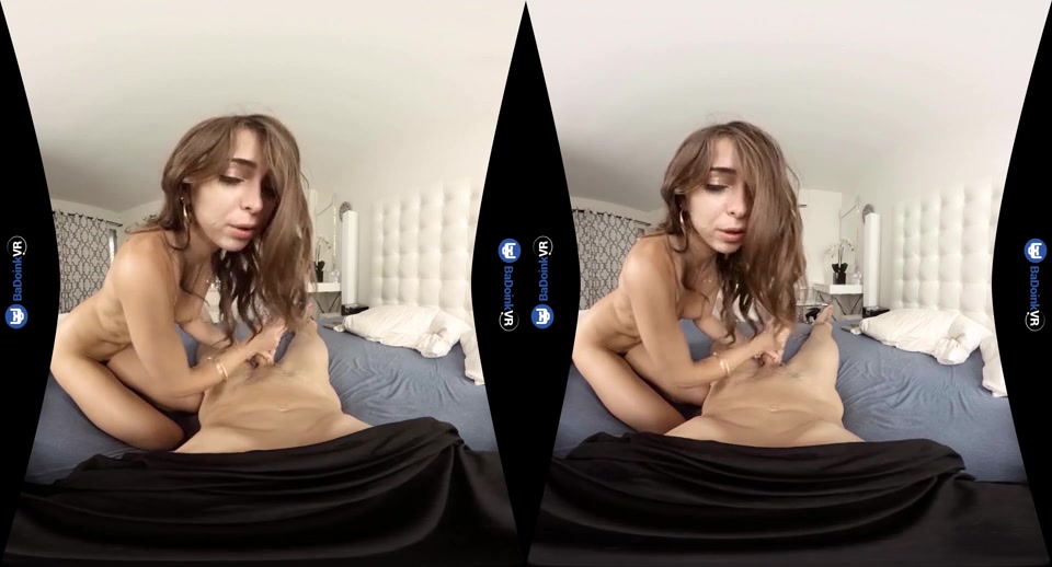 Schöne sexy Brünett Riley Reid reitet auf einem Schwanz in VR #5