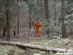 Rotkäppchen treibt im Wald geile Sex-Abenteuer #1