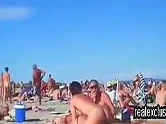 Geiler Swinger-Sex auf einem FKK-Strand #4