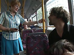 Wilder Sex in einem öffentlichen Bus #3