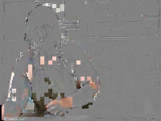 Extrem fette Hausfrau strippt und masturbiert in der Küche #1