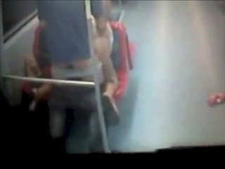 Tabuloser Sex in der U-Bahn von Santiago de Chile #18