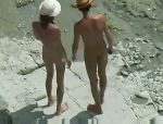 Zwei Nudist ficken auf dem Strand und genießen #2