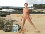 Carli ist eine Hure auf dem Strand die erst in Bikini ist und dann nackt  #5