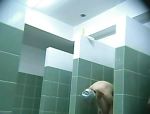 Damen werden nackt unter der Dusche gefilmt #6