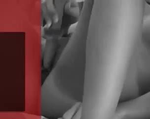Mädchen masturbiert ihre nasse und heisse Muschi vor versteckte Kamera #1