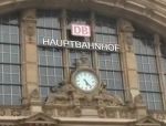 2 Schlampen am HBF Frankfurt sex am Bahnof in Deutschland #21