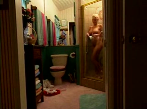 Lesbischer Shower Sex, eine geile Dusche unter lustvollen Mädchen #6