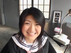 Geiles asiatisches College-Girl macht ihren ersten Blowjob #2