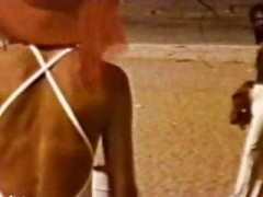 Asiatisches Girl weiß, wie sie sich zum Orgasmus bringen kann #1