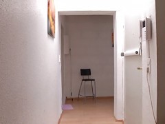 Rothaarige Schlampe in Reizwäsche genießt einen tollen Fick mit ihrem Vater #1