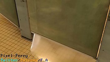 Perverse Futanari Spiele auf der Toilette #7