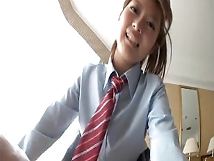 Asiatisches Schulmädchen mit dickem Arsch #2